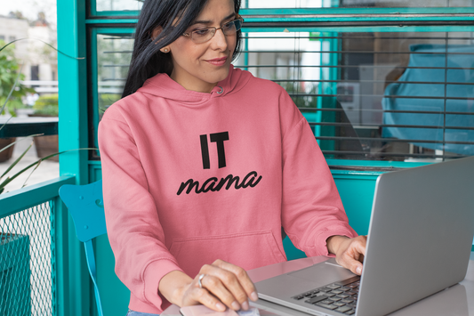 IT Mama Hoodie: Cozy Sweatshirt for Moms in Tech